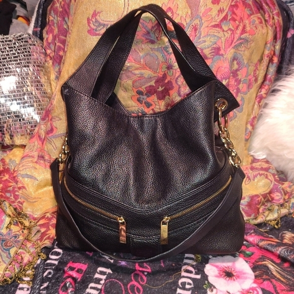 Michael Kors Handbags - Michael Kors Jamesport Black Leather Shoulder Bag with Gold Accents EUC